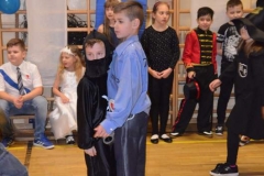 received_2204148176568379