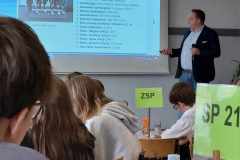 received_333787473024493